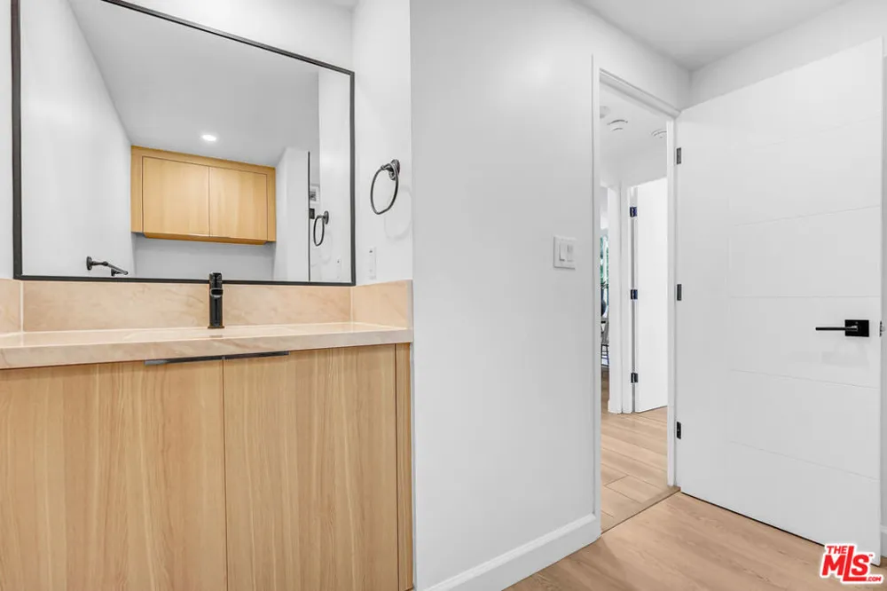2170 Century Parkway #208 Los Angeles, CA 90067