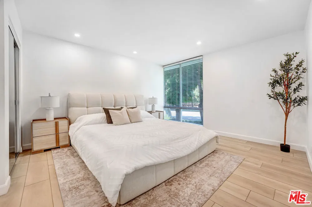 2170 Century Parkway #208 Los Angeles, CA 90067
