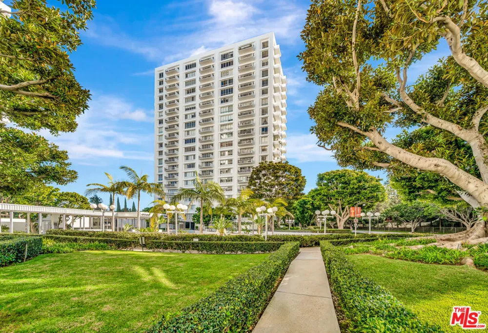 2170 Century Parkway #208 Los Angeles, CA 90067