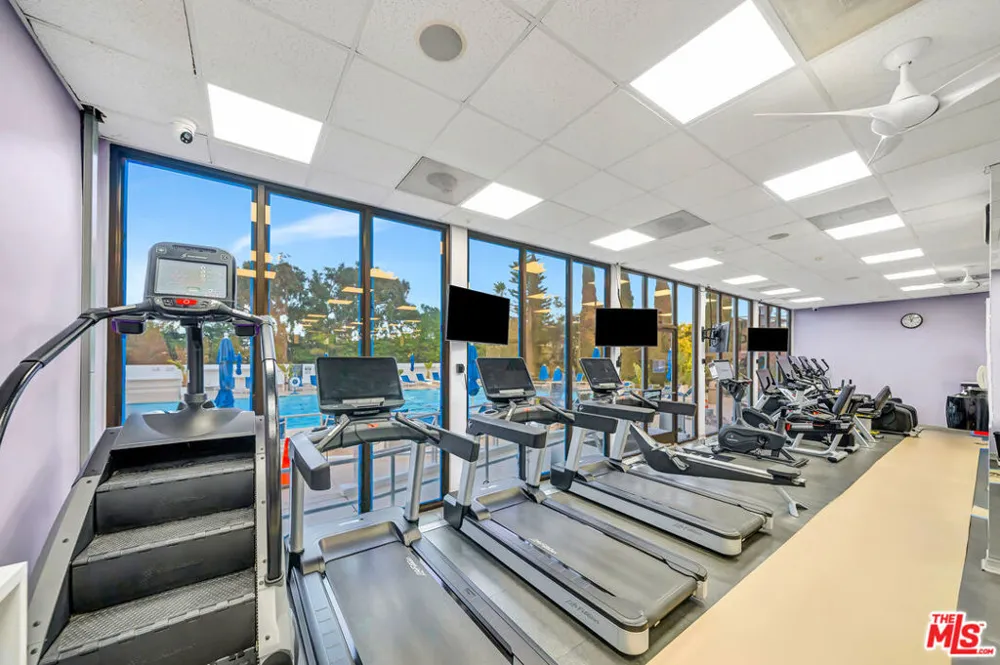 2170 Century Parkway #208 Los Angeles, CA 90067