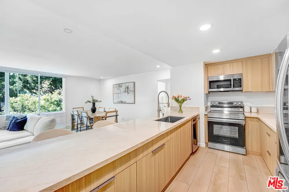2170 Century Parkway #208 Los Angeles, CA 90067