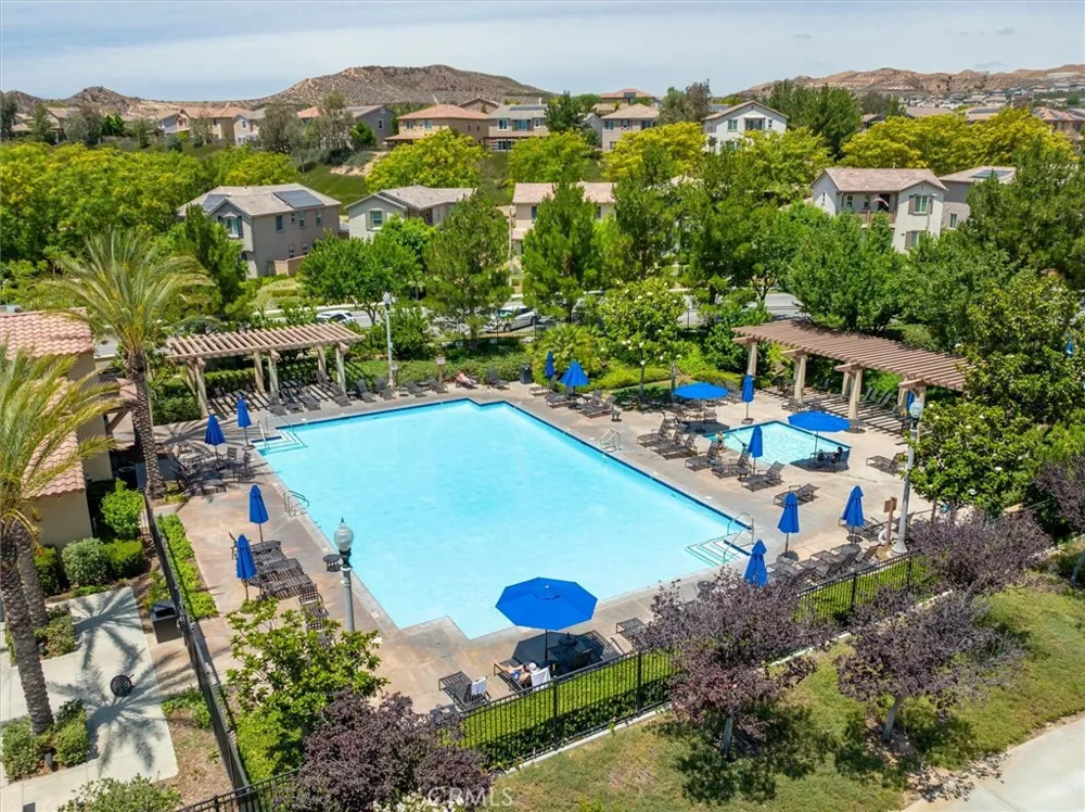 28600 Pietro Drive Valencia, CA 91354