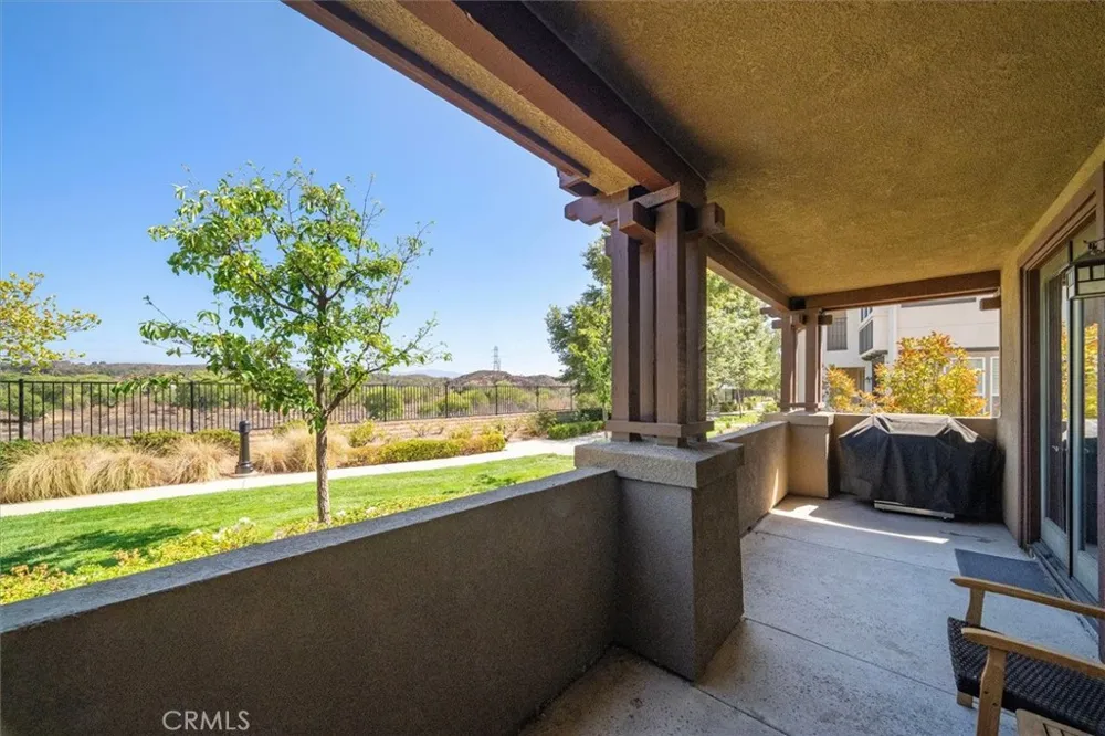 28600 Pietro Drive Valencia, CA 91354