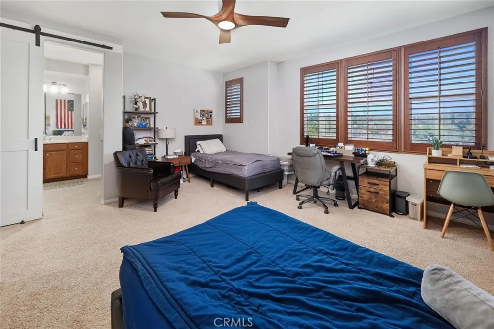 28600 Pietro Drive Valencia, CA 91354