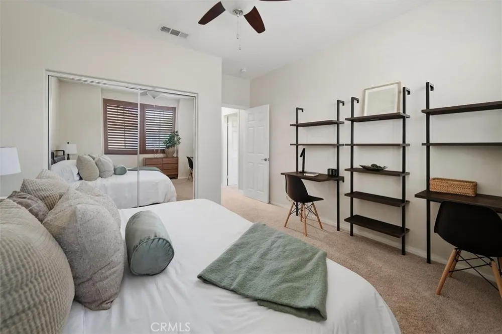 28600 Pietro Drive Valencia, CA 91354