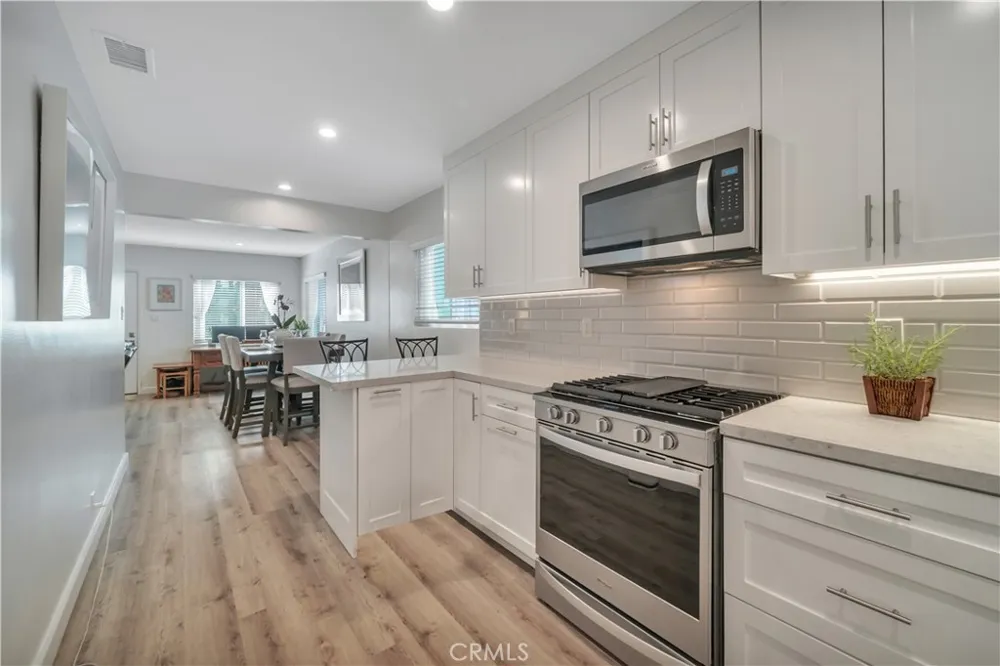 1217 21st Hermosa Beach, CA 90254