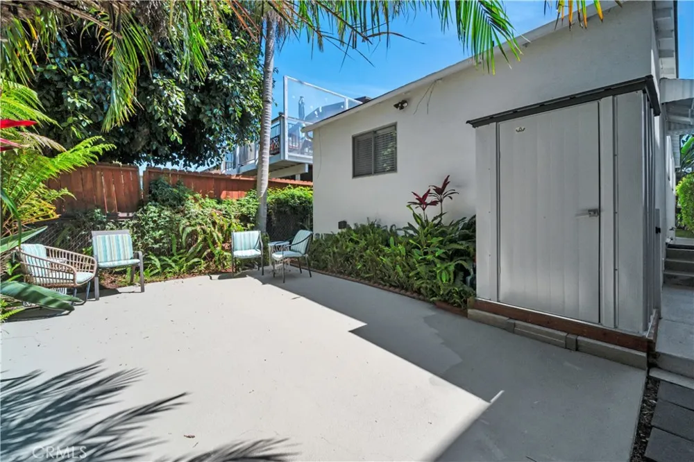 1217 21st Hermosa Beach, CA 90254
