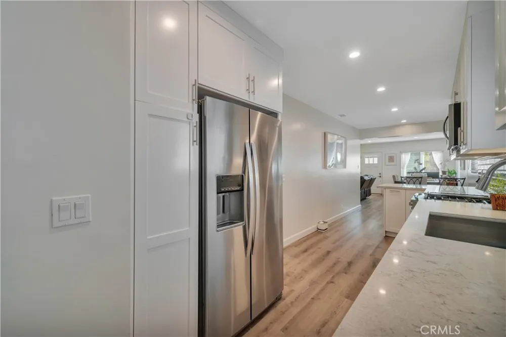1217 21st Hermosa Beach, CA 90254