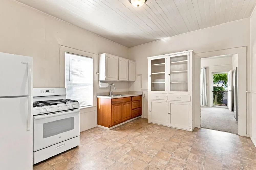 7522 Chestnut Street Gilroy, CA 95020