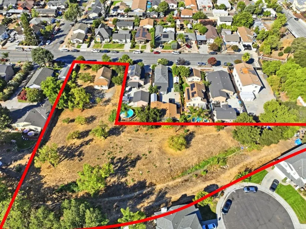 7522 Chestnut Street Gilroy, CA 95020
