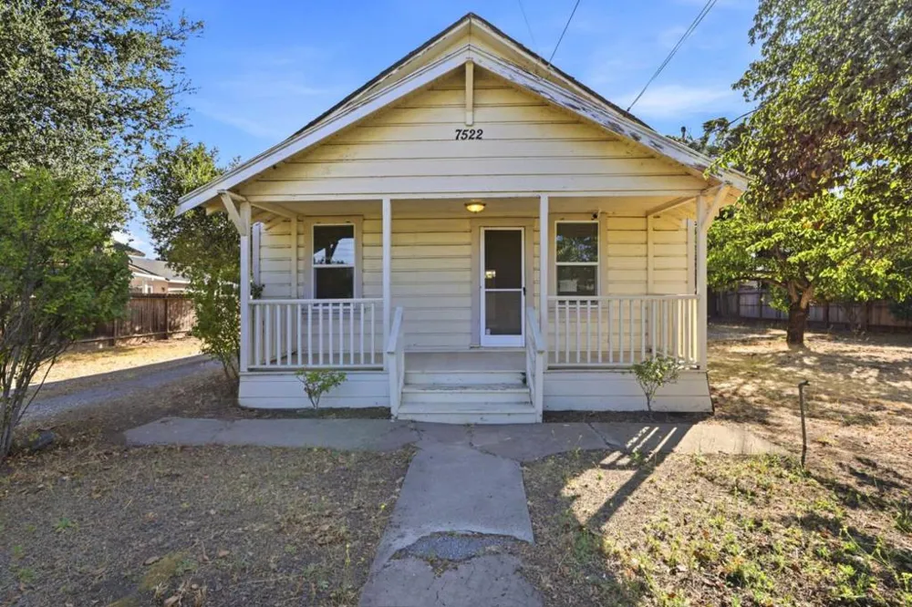 7522 Chestnut Street Gilroy, CA 95020