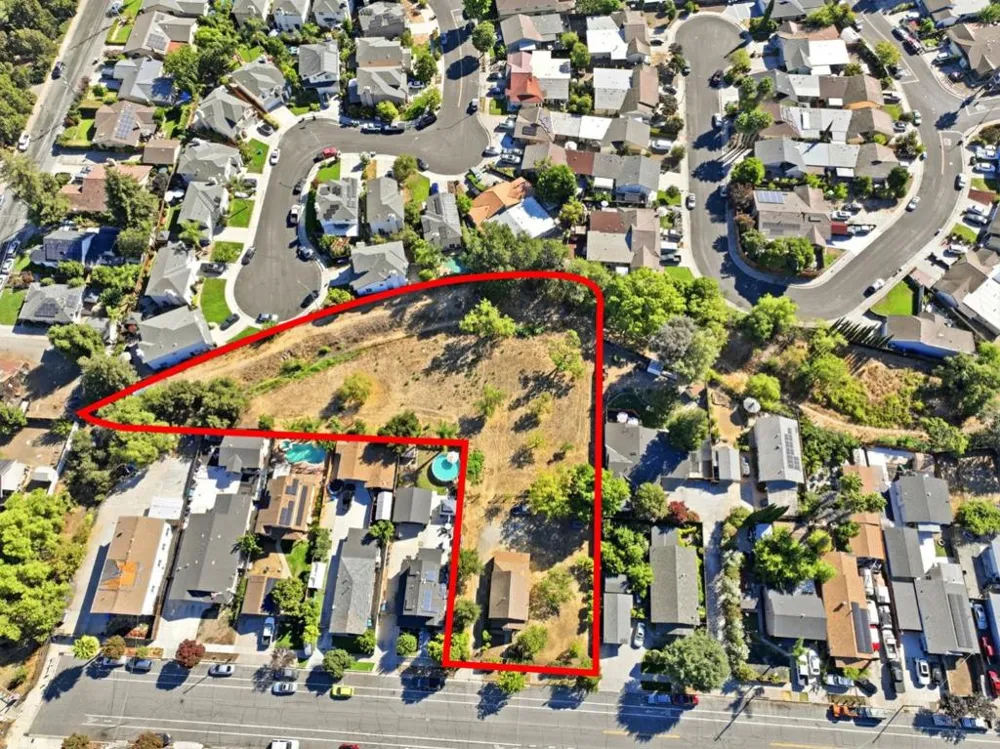 7522 Chestnut Street Gilroy, CA 95020