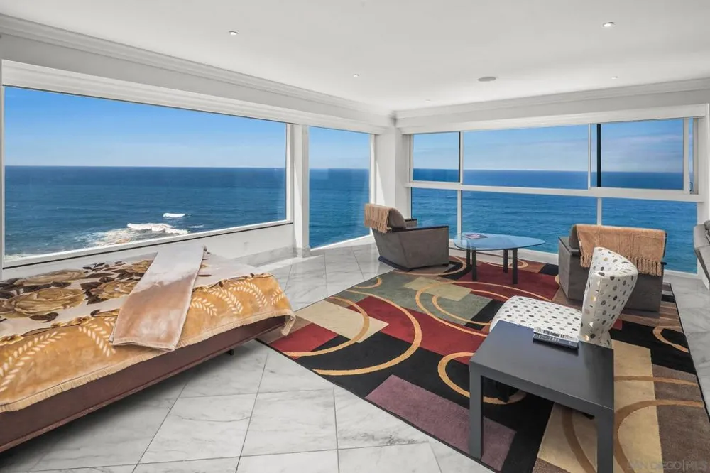 939 Coast Blvd #18E La Jolla, CA 92037