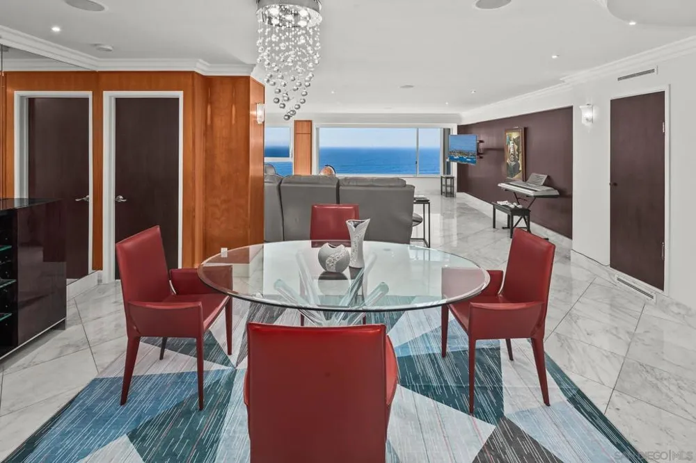939 Coast Blvd #18E La Jolla, CA 92037