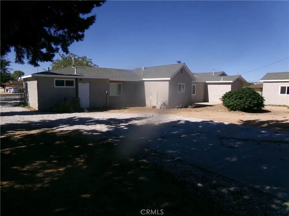 14145 Lakota Road Apple Valley, CA 92307