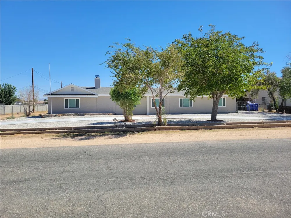 14145 Lakota Road Apple Valley, CA 92307