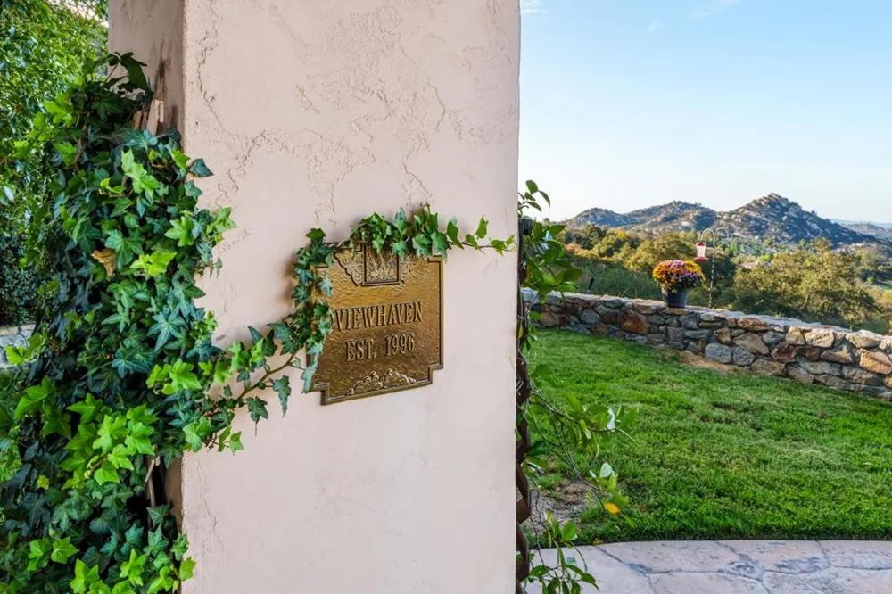 17112 Woodson View Lane Ramona, CA 92065
