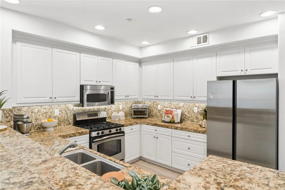 51 Regal Irvine, CA 92620