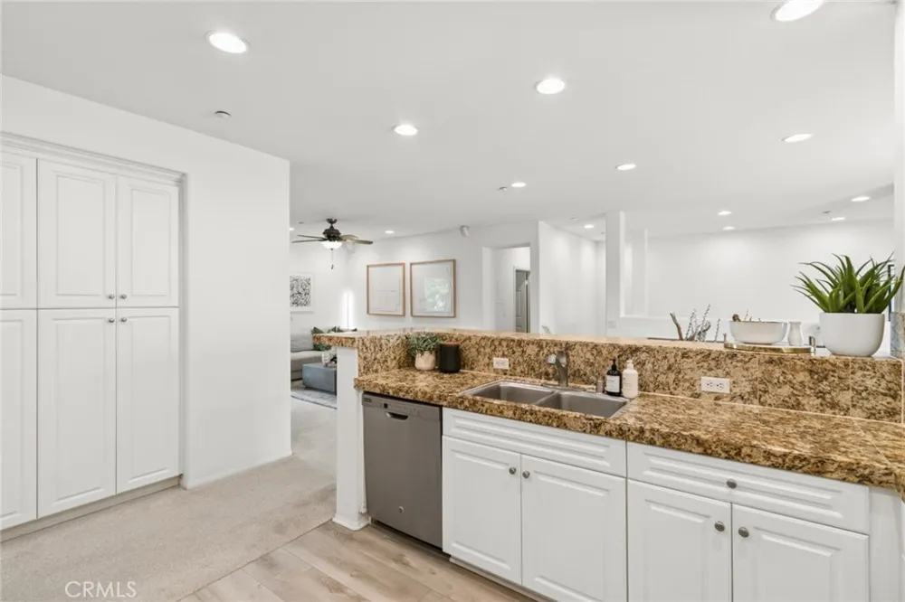 51 Regal Irvine, CA 92620