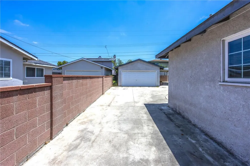 8082 San Heron Circle Buena Park, CA 90620
