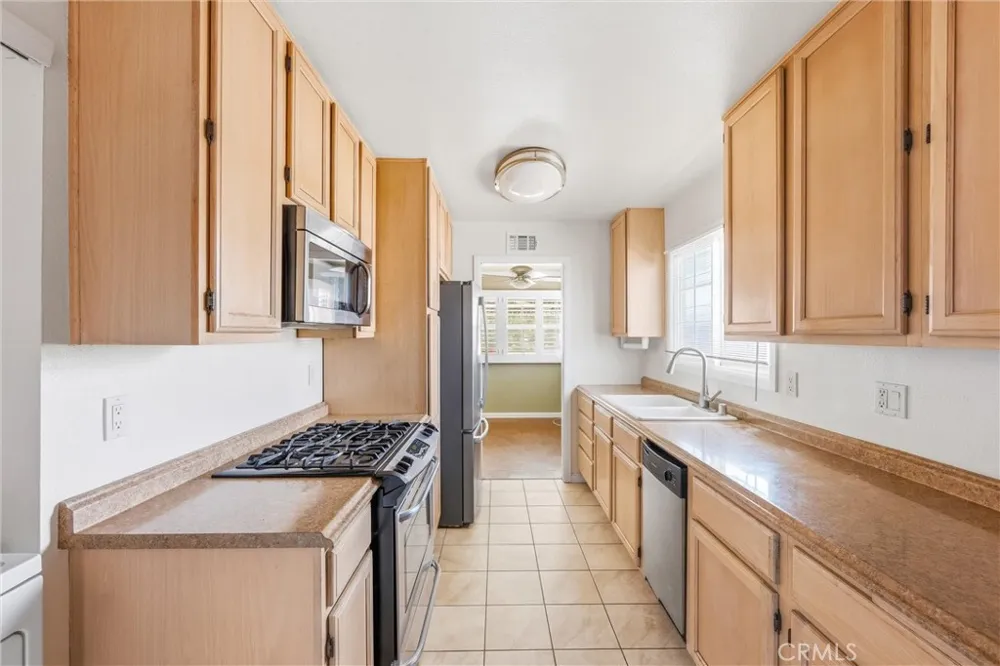 8082 San Heron Circle Buena Park, CA 90620