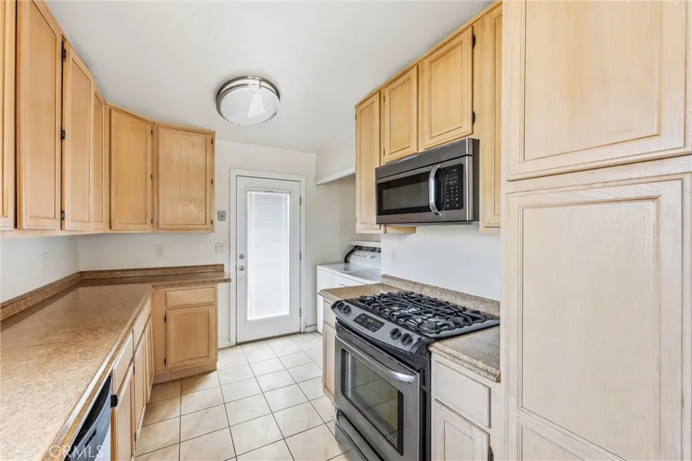 8082 San Heron Circle Buena Park, CA 90620
