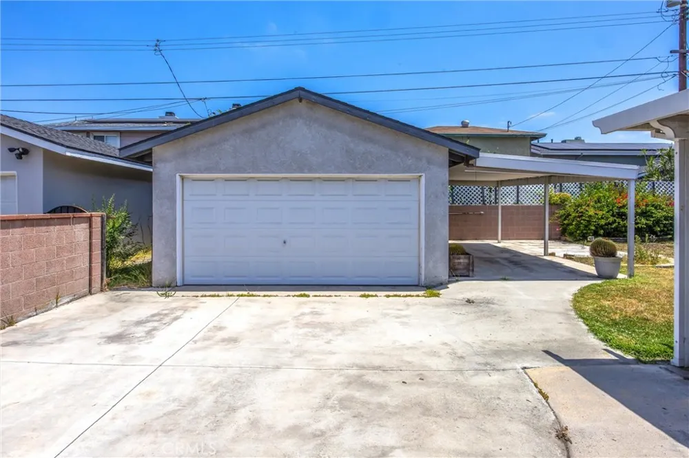 8082 San Heron Circle Buena Park, CA 90620