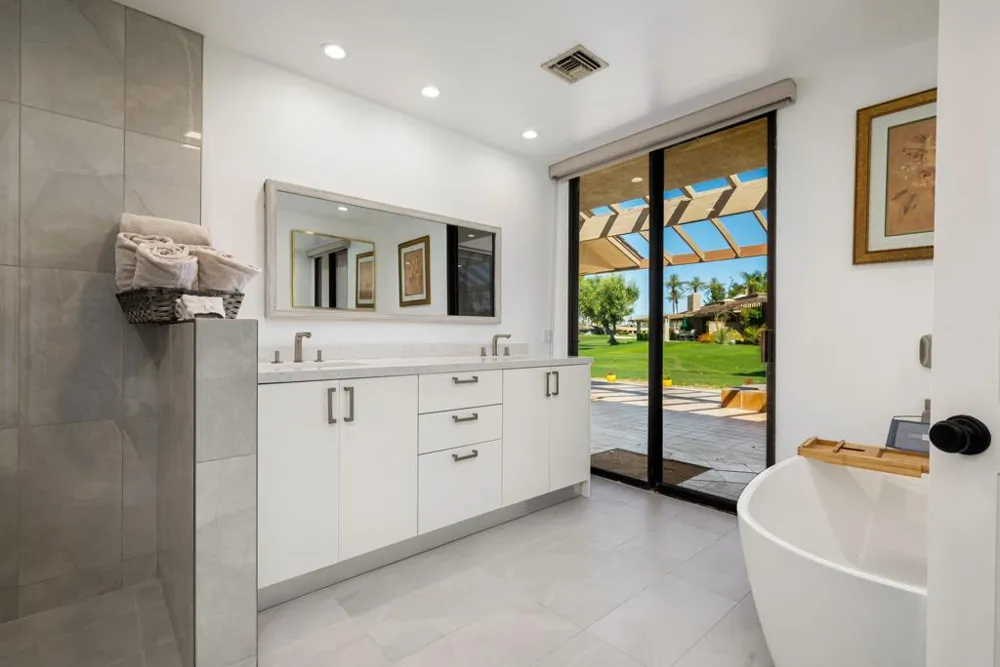 29 Stanford Drive Rancho Mirage, CA 92270