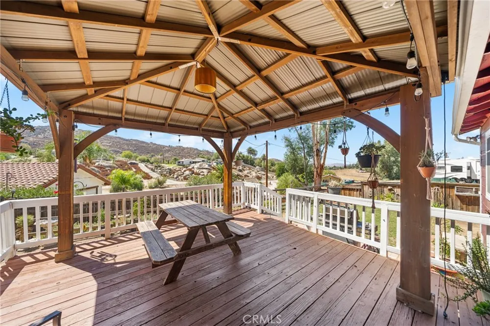 41097 Crest Hemet, CA 92544