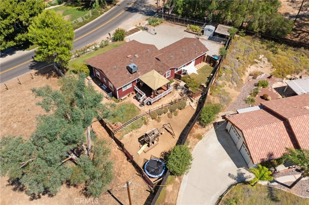 41097 Crest Hemet, CA 92544