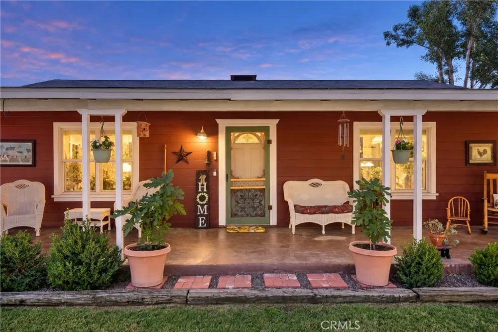 41097 Crest Hemet, CA 92544