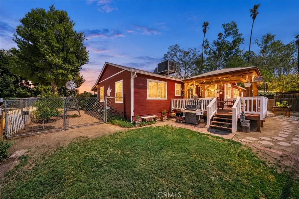 41097 Crest Hemet, CA 92544