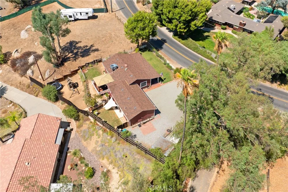 41097 Crest Hemet, CA 92544
