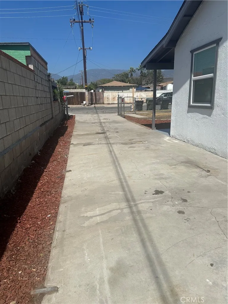 1875 Darby Street San Bernardino, CA 92507