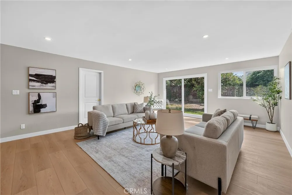 17636 Salais La Puente, CA 91744