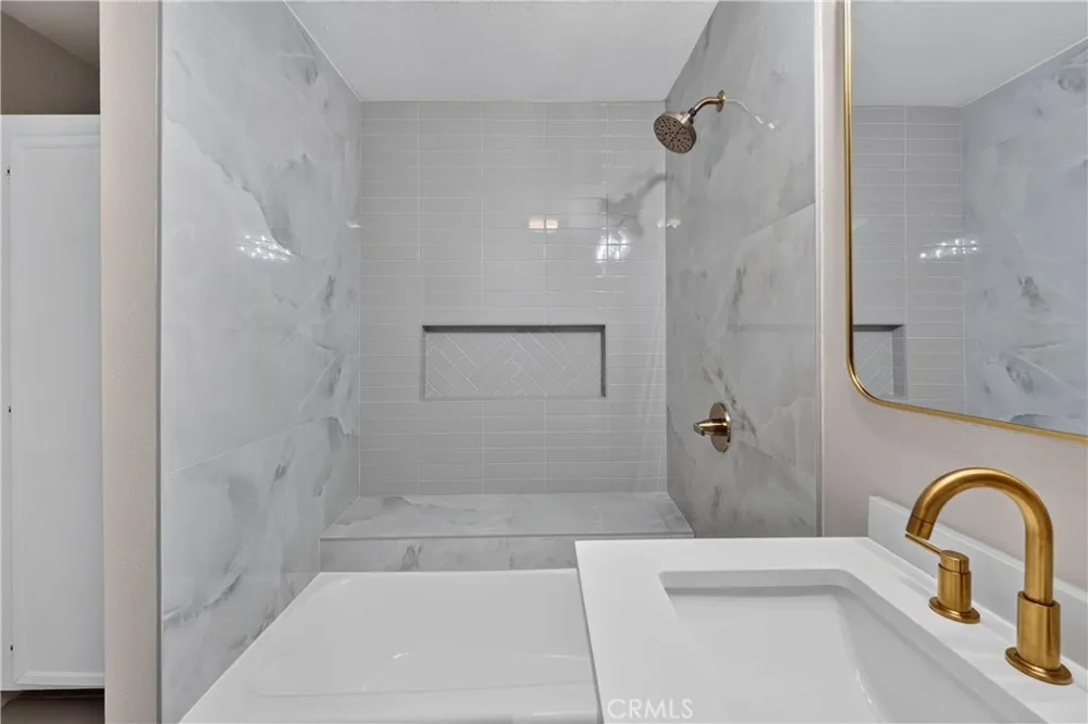 17636 Salais La Puente, CA 91744