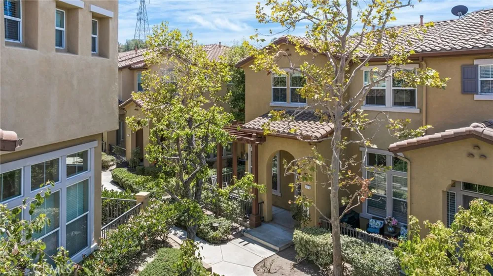 8475 E Kendra Loop Orange, CA 92867