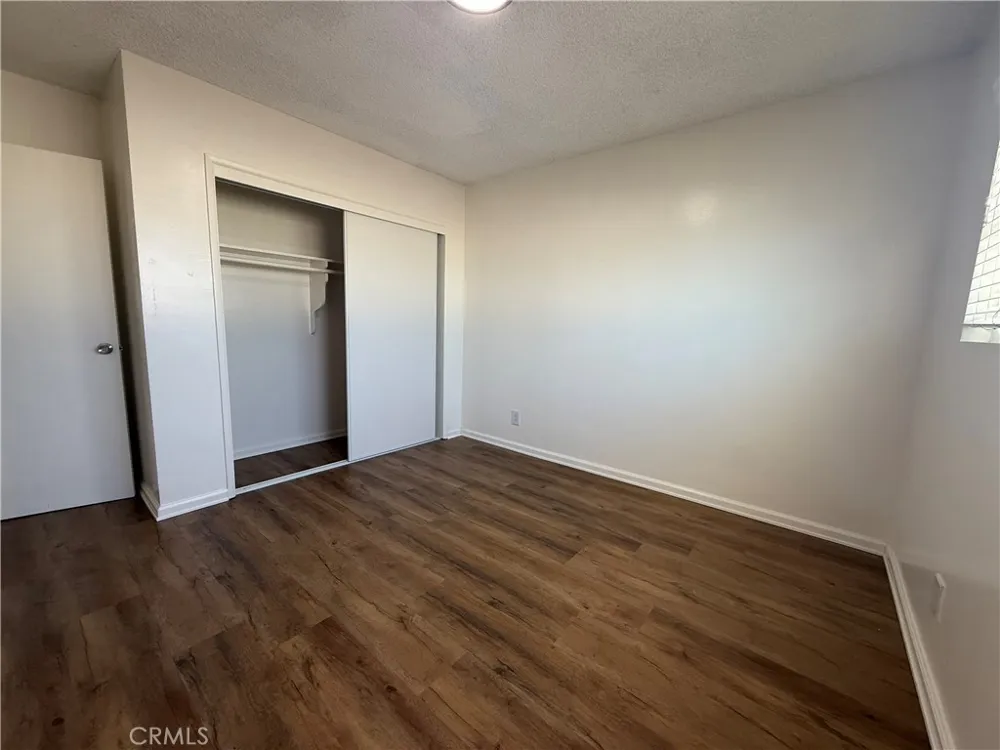 11413 Menlo #D Hawthorne, CA 90250