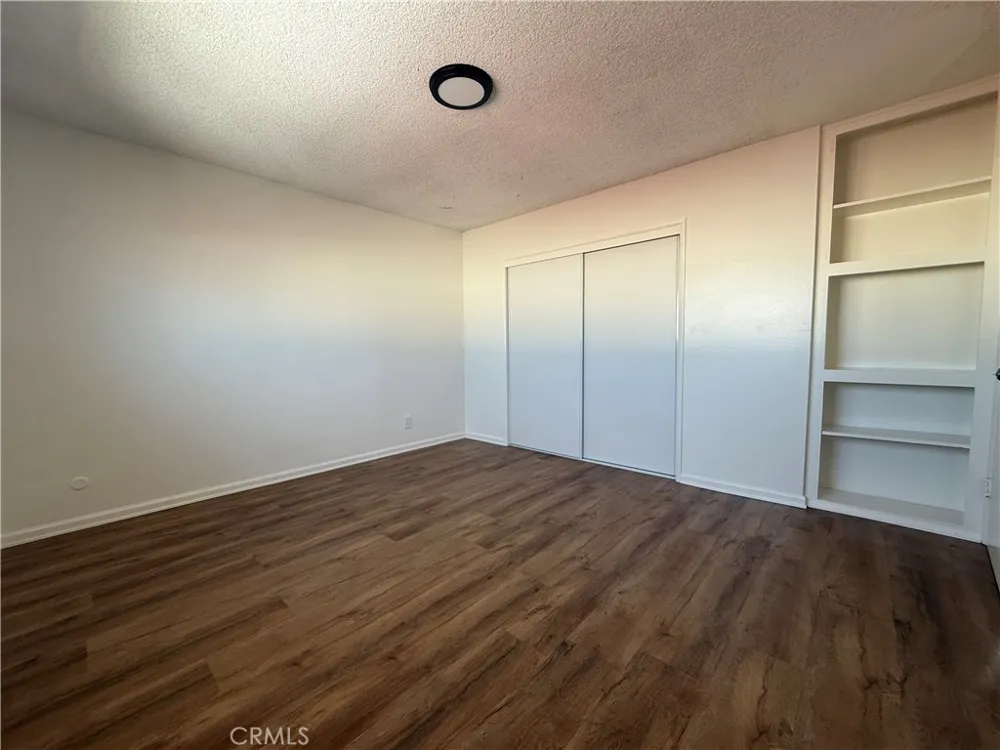 11413 Menlo #D Hawthorne, CA 90250