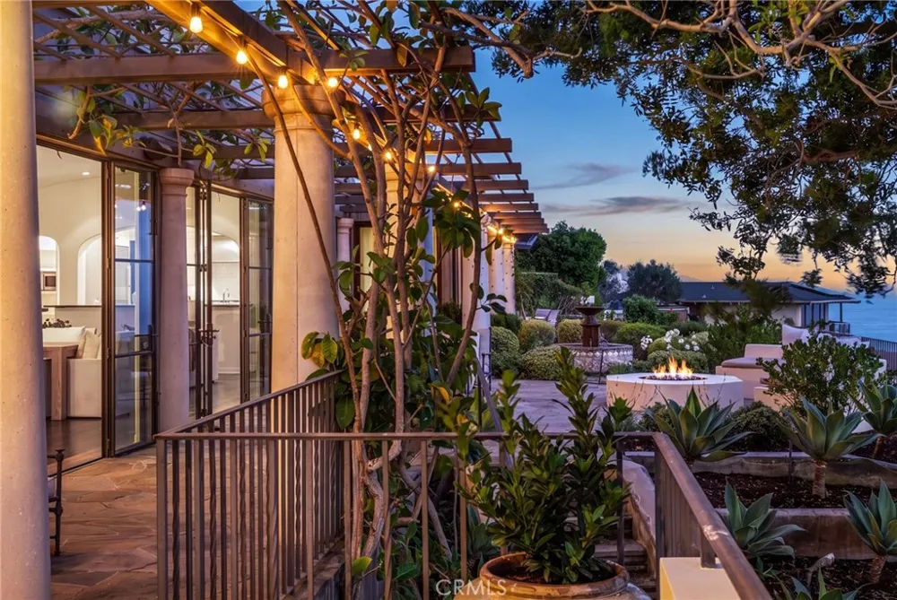 425 Panorama Drive Laguna Beach, CA 92651