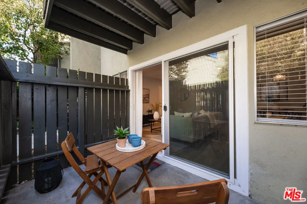 4933 Indian Wood Road #364 Culver City, CA 90230