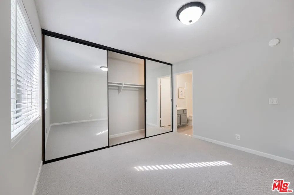 4933 Indian Wood Road #364 Culver City, CA 90230
