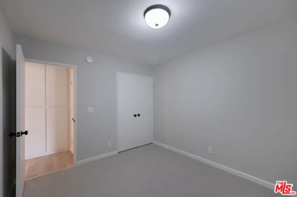 4933 Indian Wood Road #364 Culver City, CA 90230