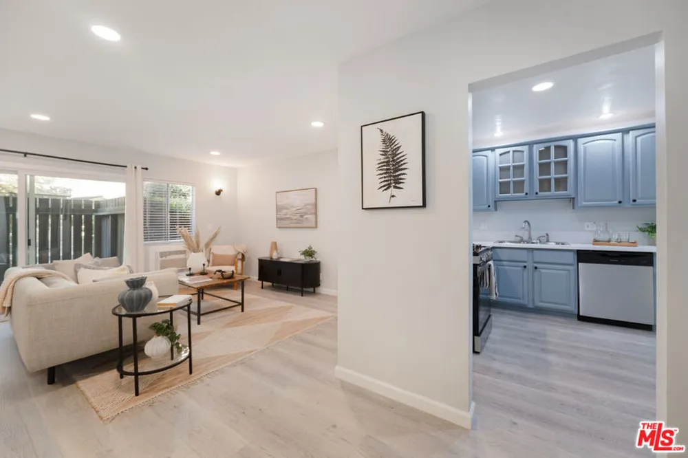 4933 Indian Wood Road #364 Culver City, CA 90230