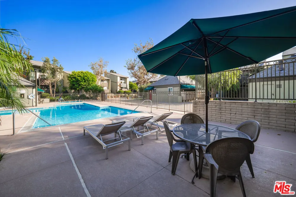 4933 Indian Wood Road #364 Culver City, CA 90230