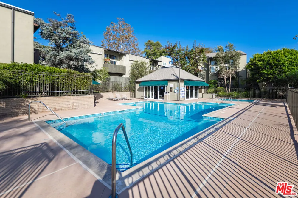 4933 Indian Wood Road #364 Culver City, CA 90230