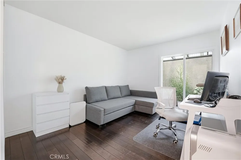 3669 Country Club Drive #C Long Beach, CA 90807
