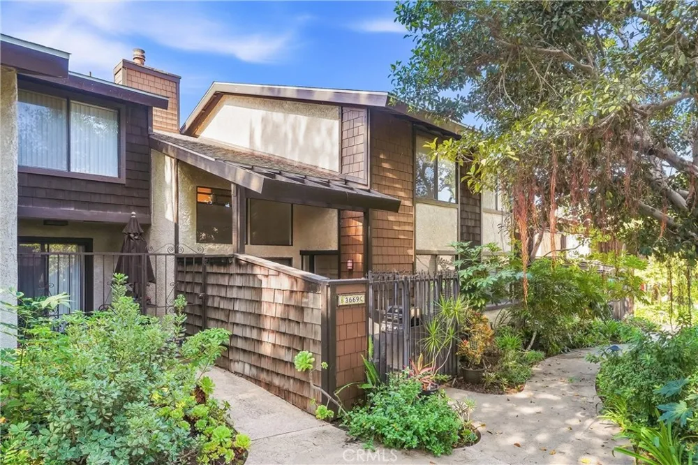 3669 Country Club Drive #C Long Beach, CA 90807