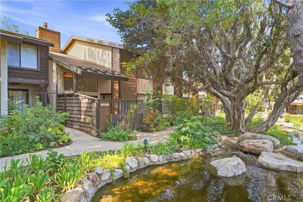 3669 Country Club Drive #C Long Beach, CA 90807