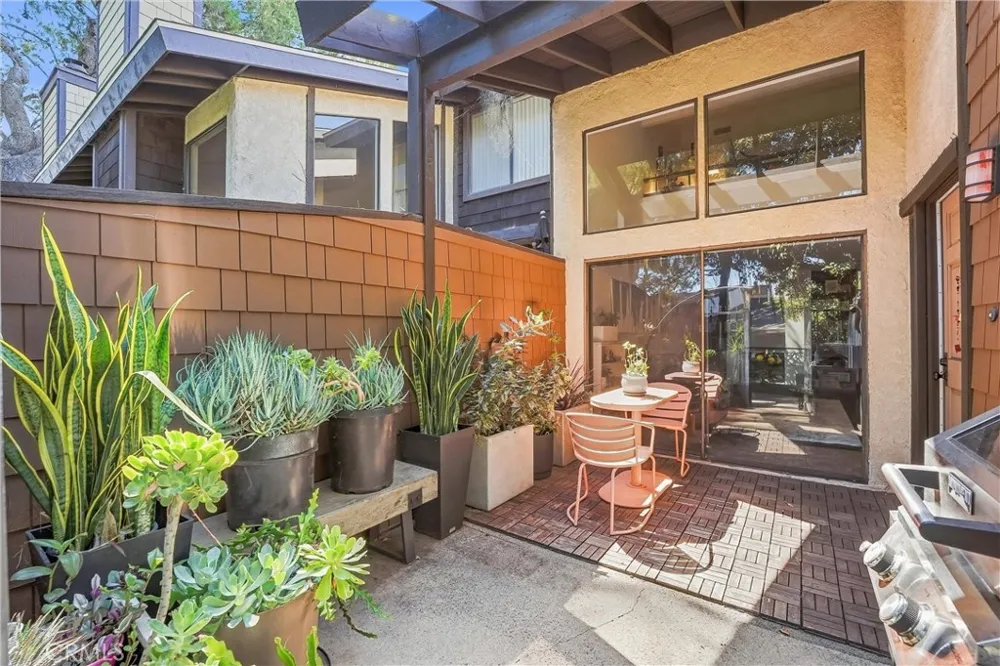 3669 Country Club Drive #C Long Beach, CA 90807
